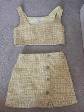 House of Harlow 1960 Yellow Tweed Crop Top & Button Front Skirt Set